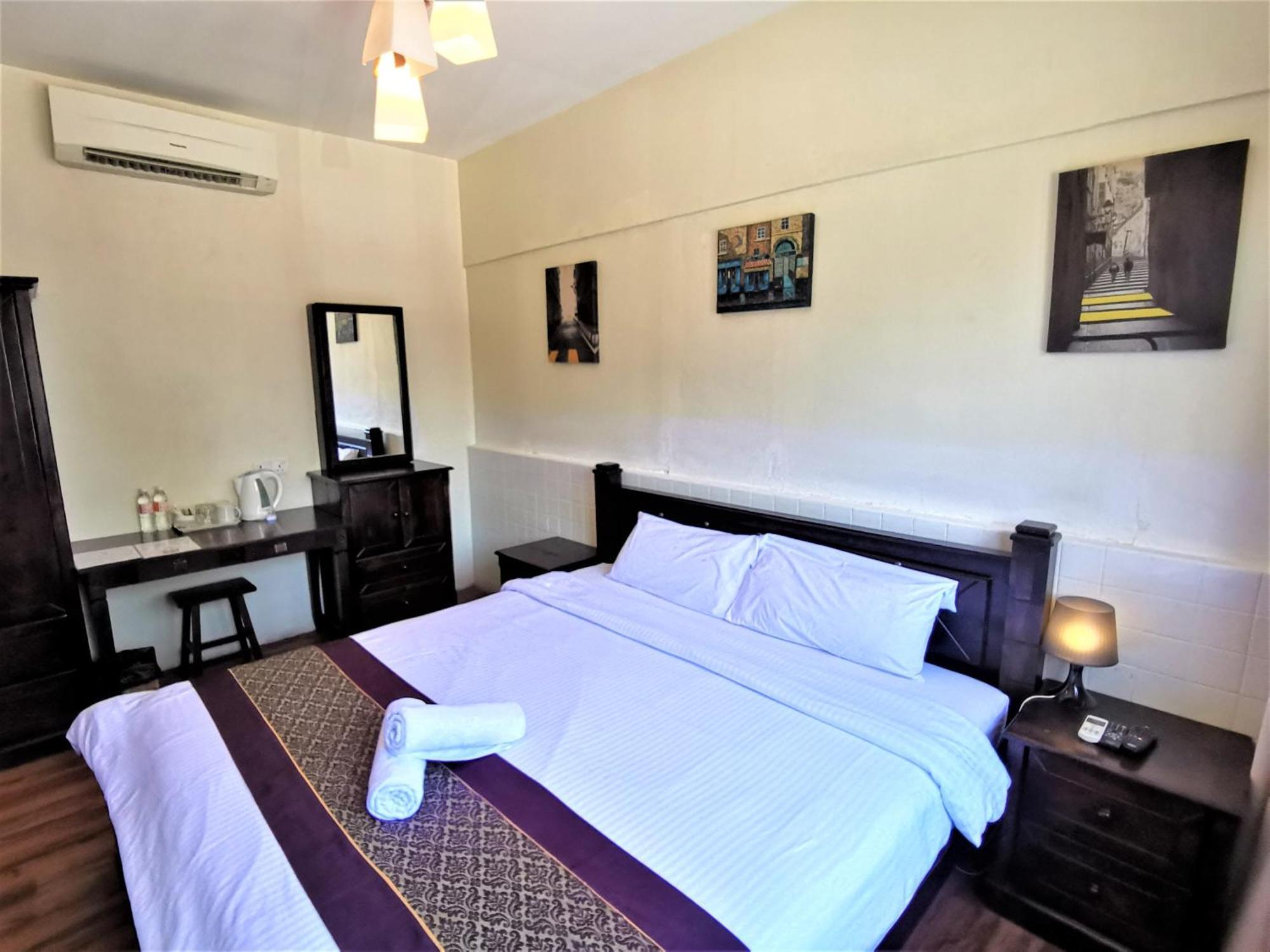 8 Boutique By The Sea Hotel Tanjung Tokong Екстериор снимка