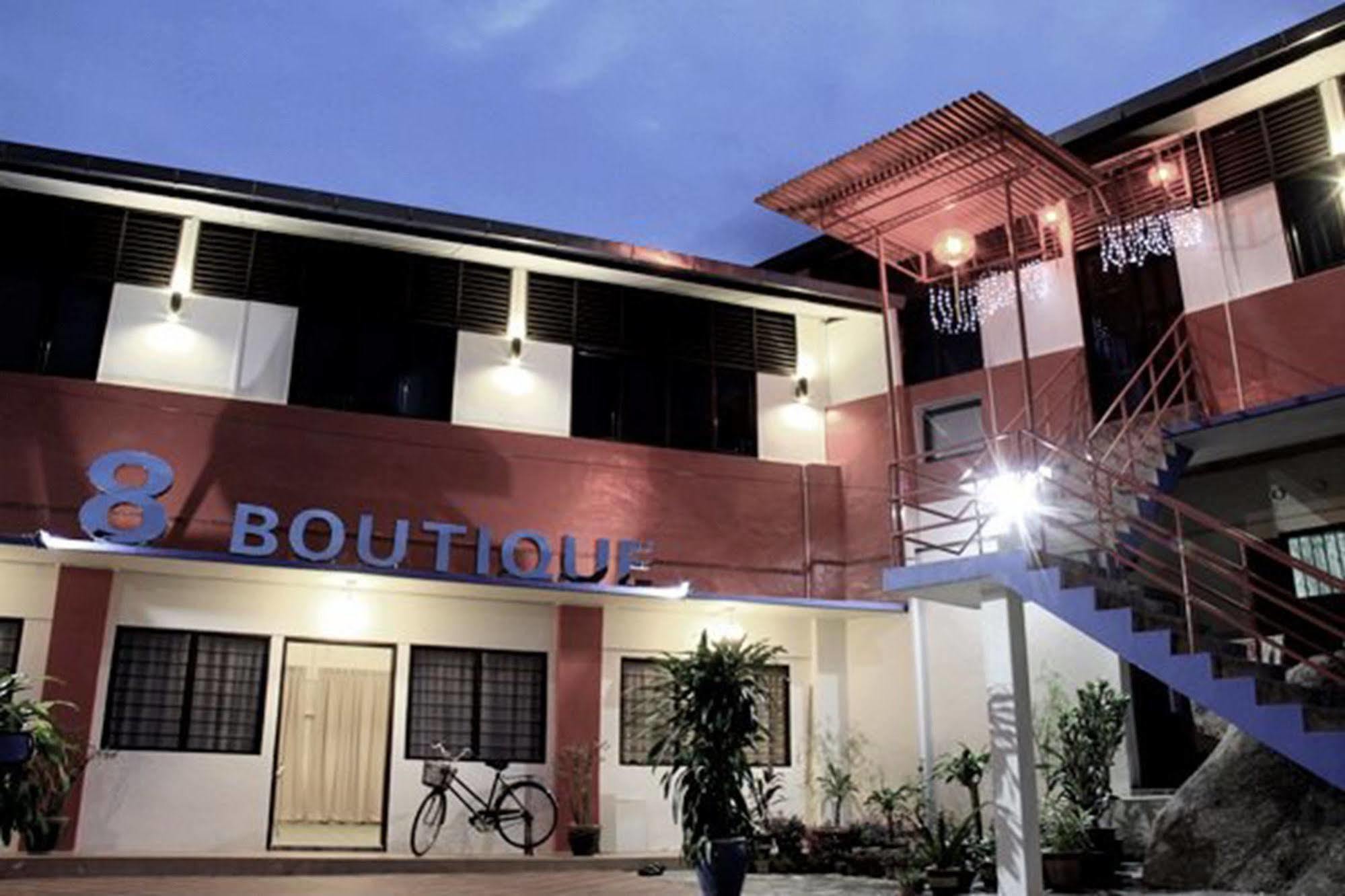 8 Boutique By The Sea Hotel Tanjung Tokong Екстериор снимка