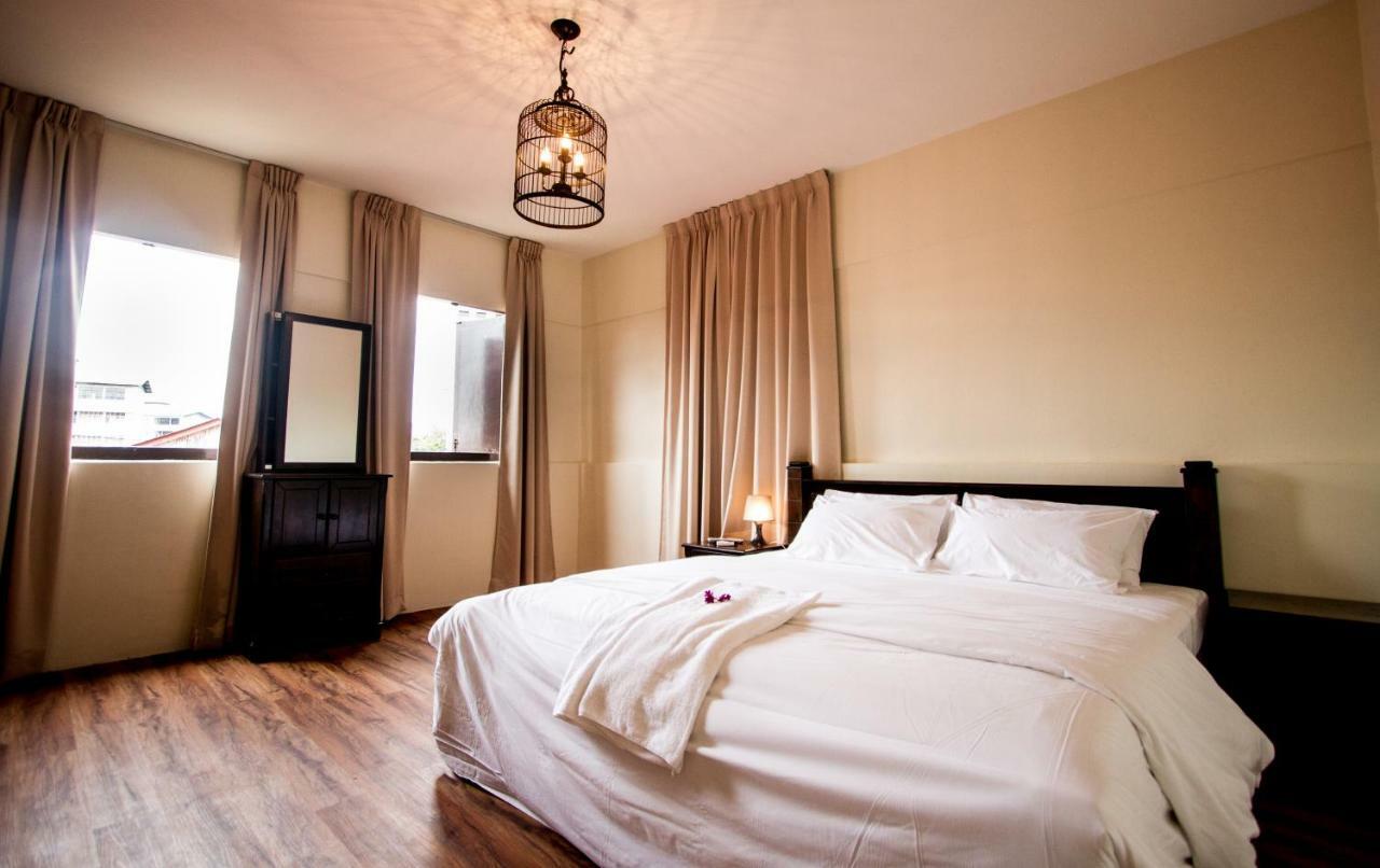 8 Boutique By The Sea Hotel Tanjung Tokong Екстериор снимка