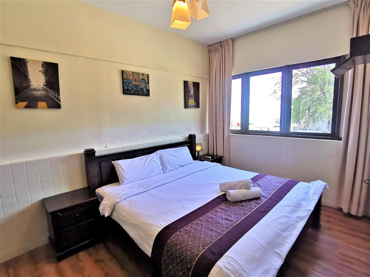 8 Boutique By The Sea Hotel Tanjung Tokong Екстериор снимка